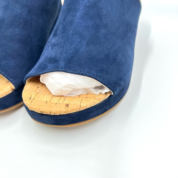Kenneth Cole 6.5 Blue Suede Leather Platform Mules Slides Sandals Heels Shoes - Picture 5 of 15